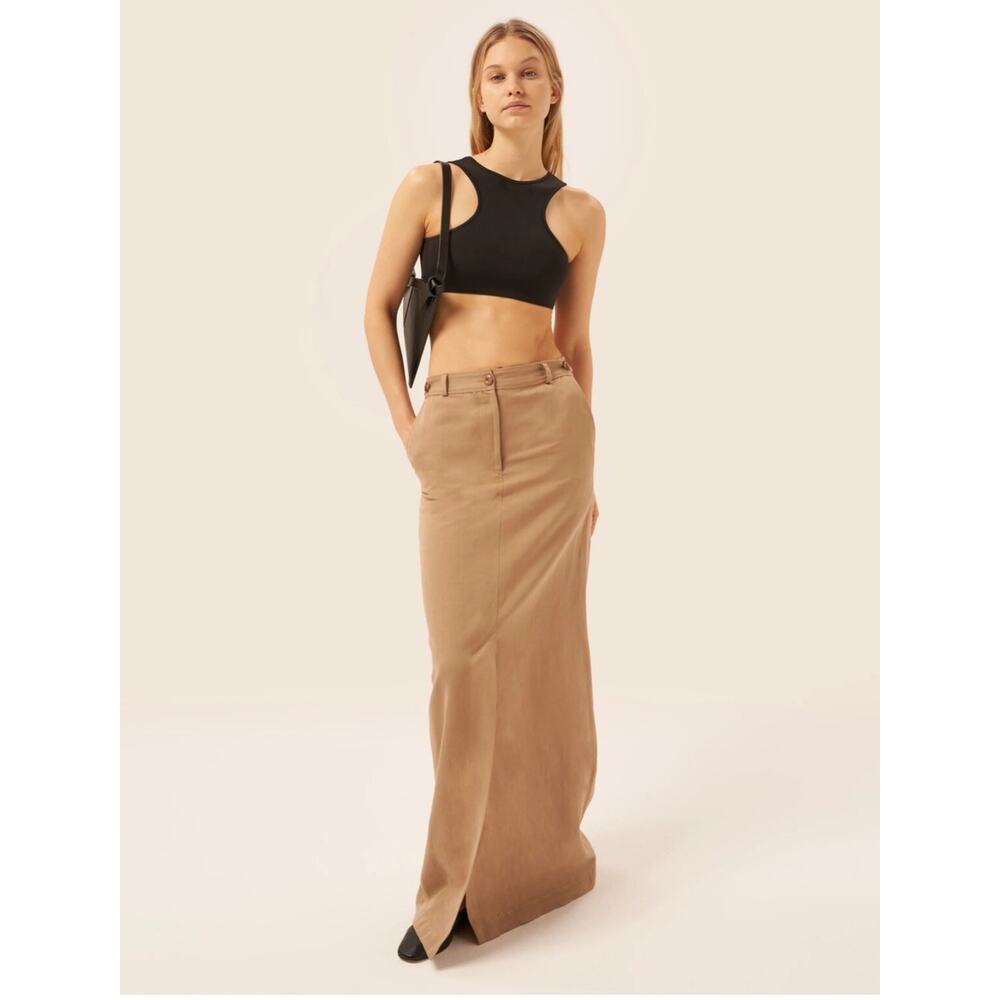 VAARA Skirt Beigie Medium NWT!